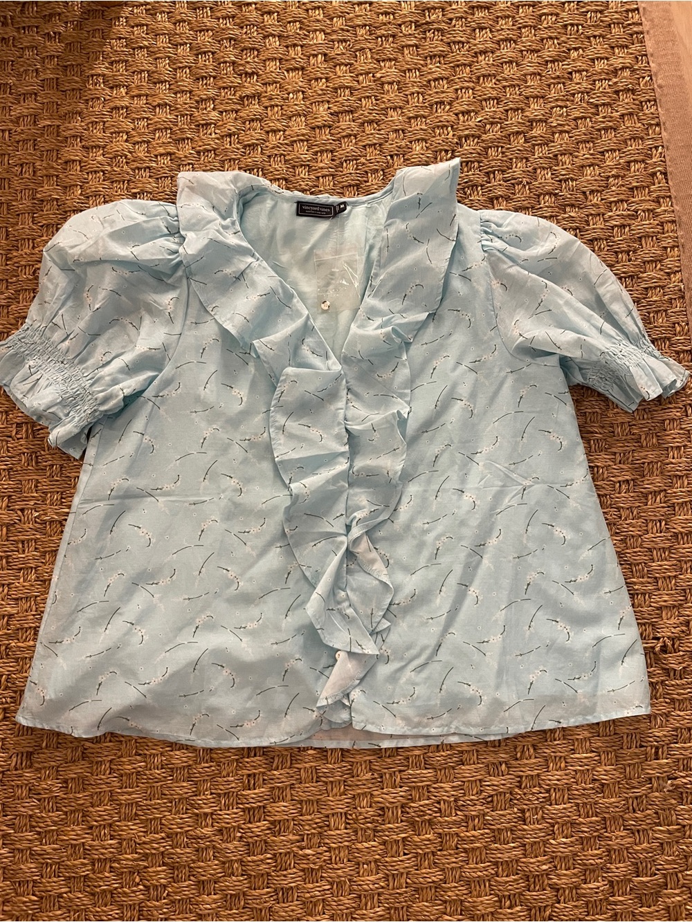 Vineyard Vines Light Blue Ruffle Front Blouse - Medium - NWT